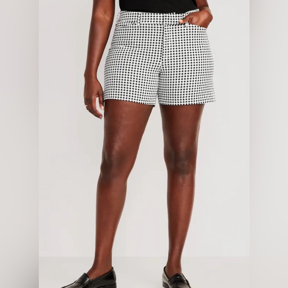 High-Waisted Pixie Trouser Shorts - Picture 1 of 4